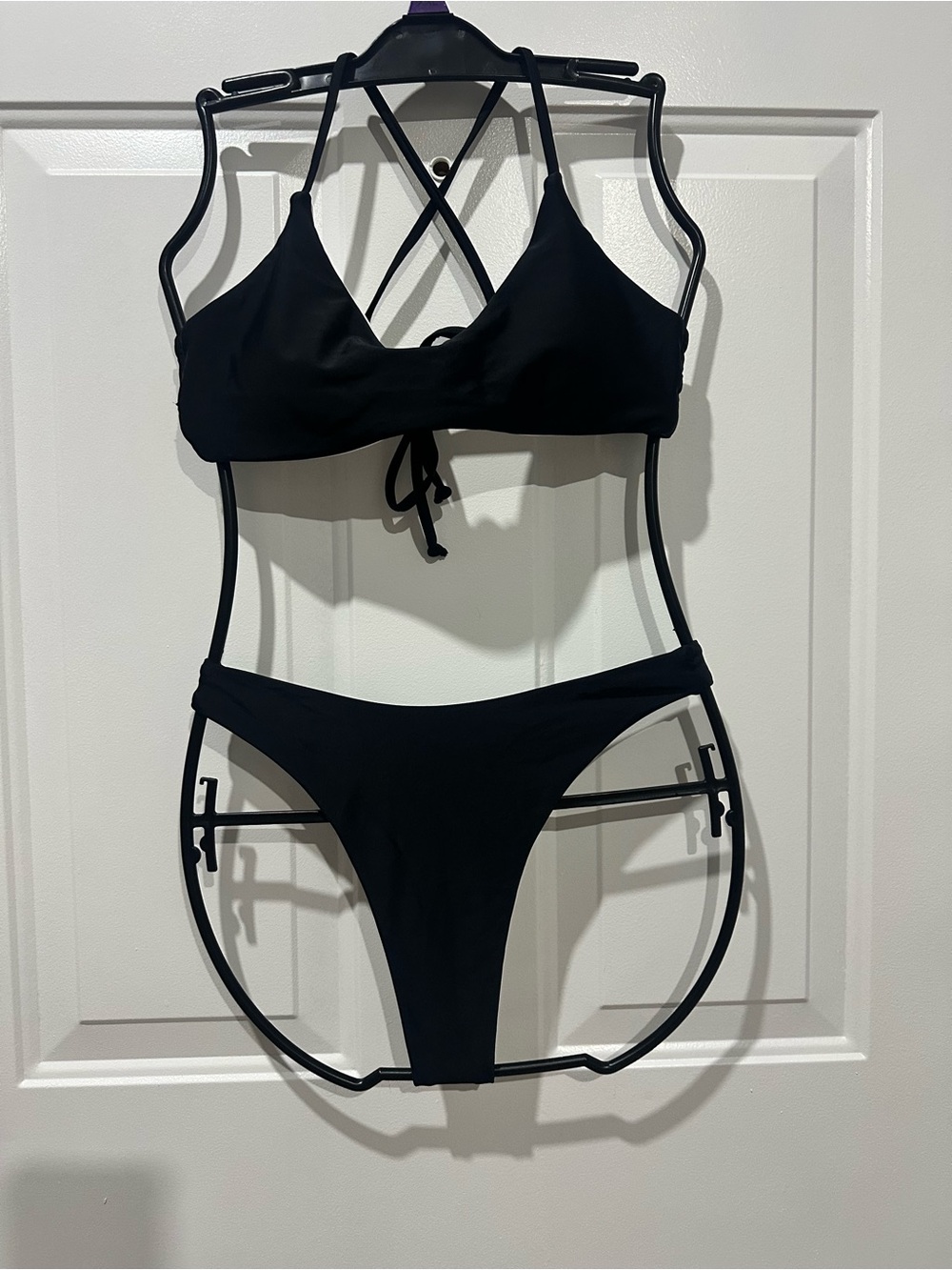 Women’s Black/White Cross-Back Bikini Set